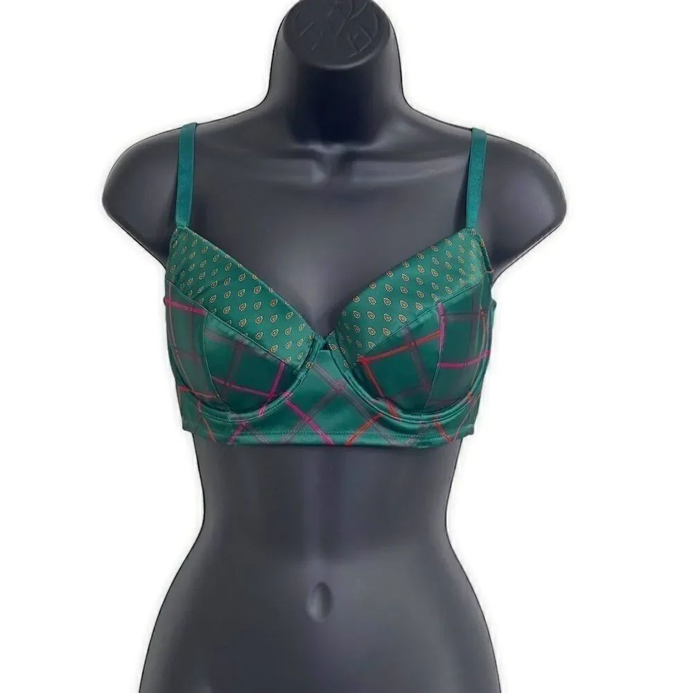 Victoria’s Secret VERY SEXY Demi Lightly Lined Bra